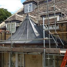 Dome roof and scaffolding